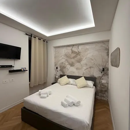 Laurina Collection Rome